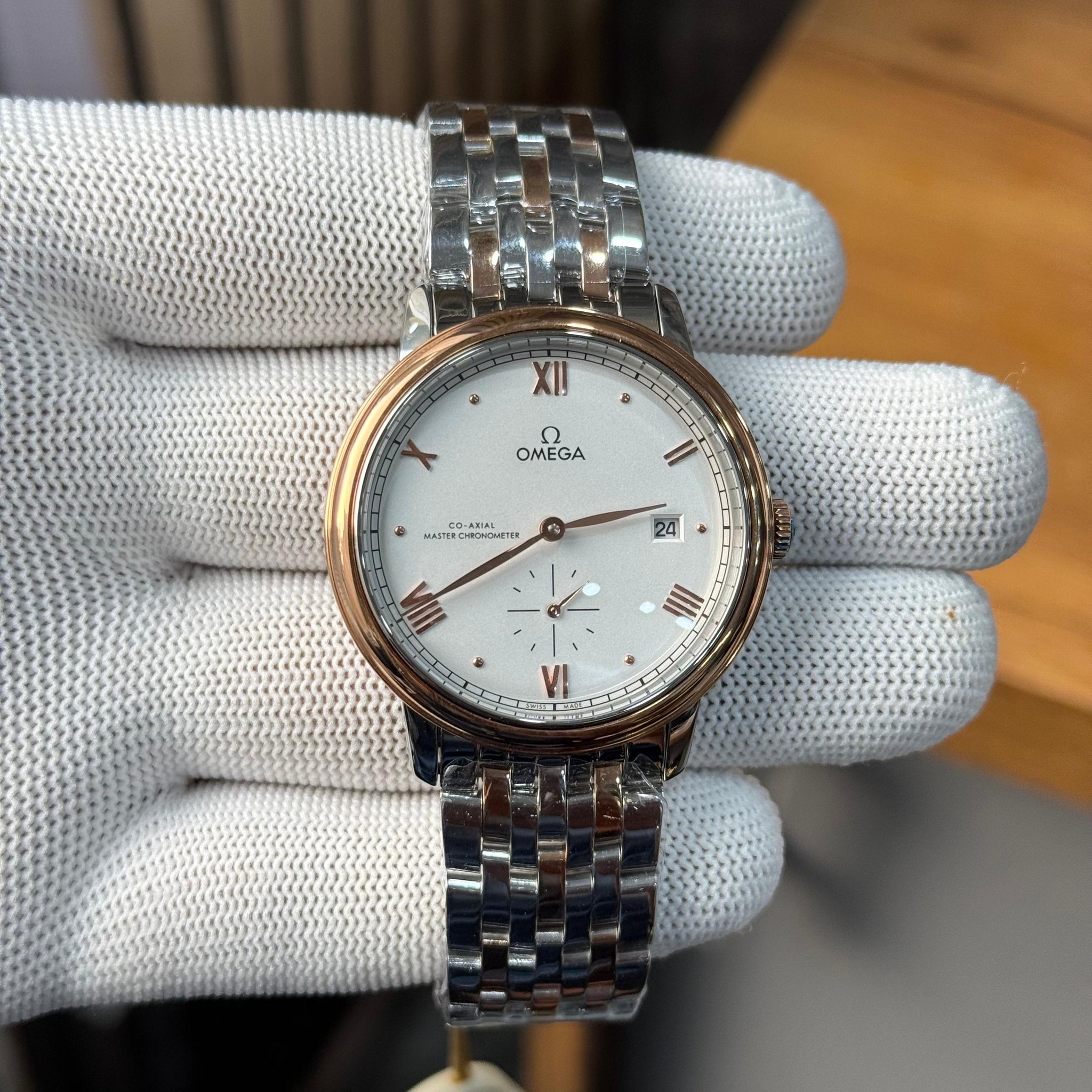 OMEGA De Ville Prestige White Rose Gold