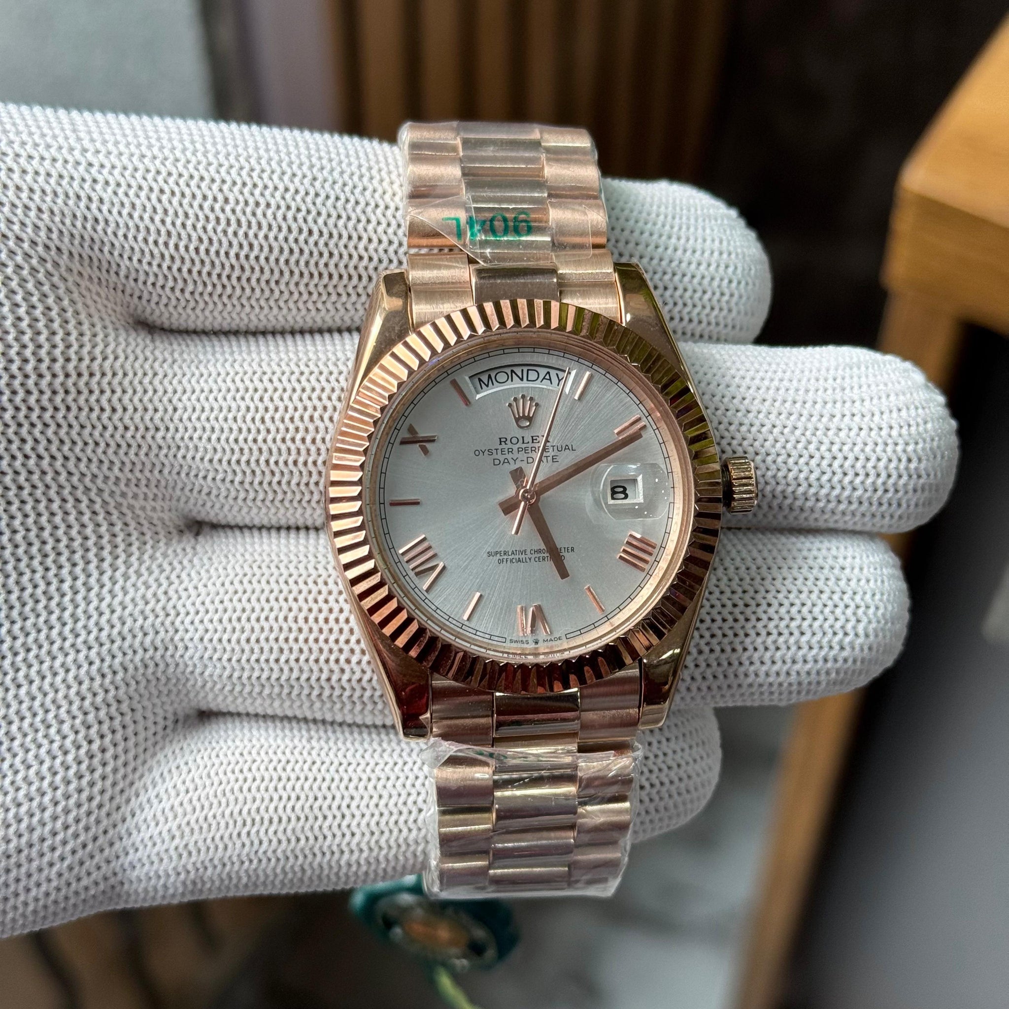 Rolex Day-Date Rose Gold White Dial Roman Figure YZ