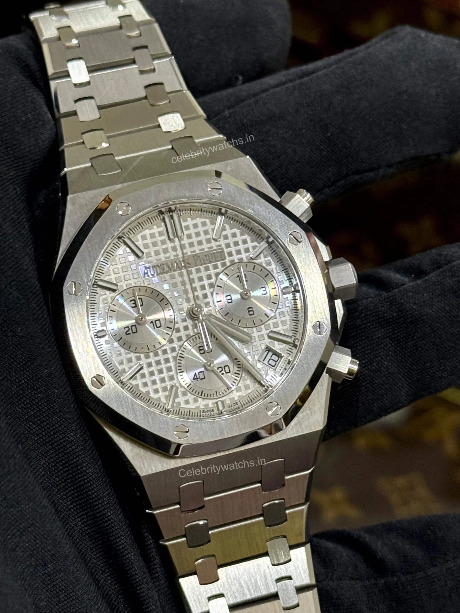 Audemars Piguet ROYAL OAK 26240ST 1:1 Super Clone Replica