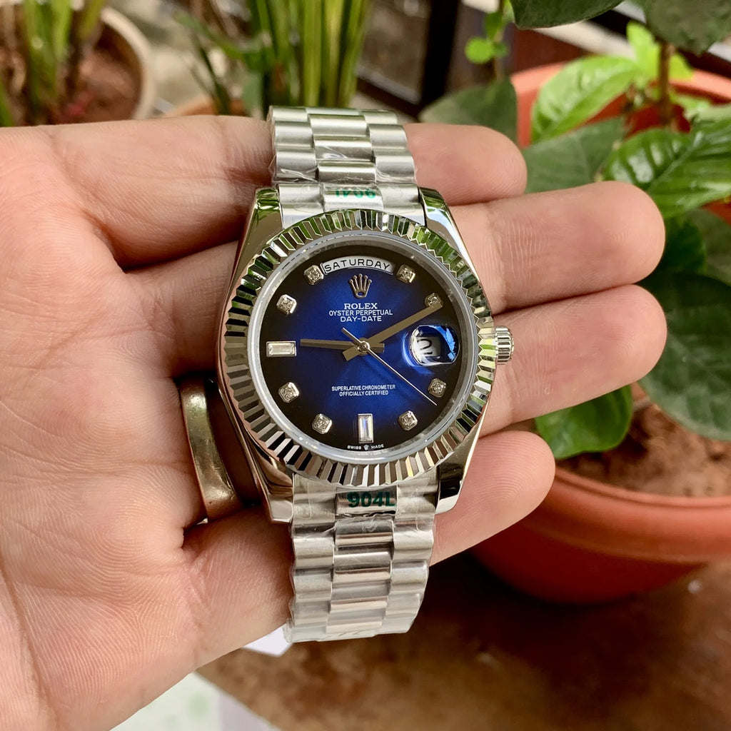 Rolex Day-Date Blue Diamond Figure Semi Swiss
