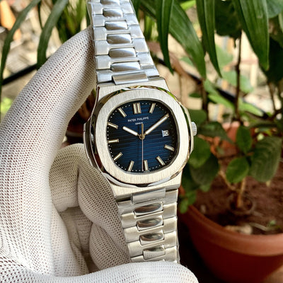Patek Philippe NAUTILUS 5711 Blue Dial