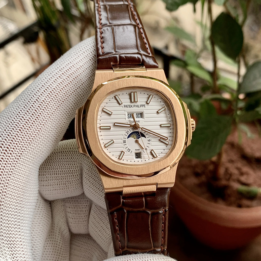 Patek Philippe Nautilus 5726 Moon White-RG