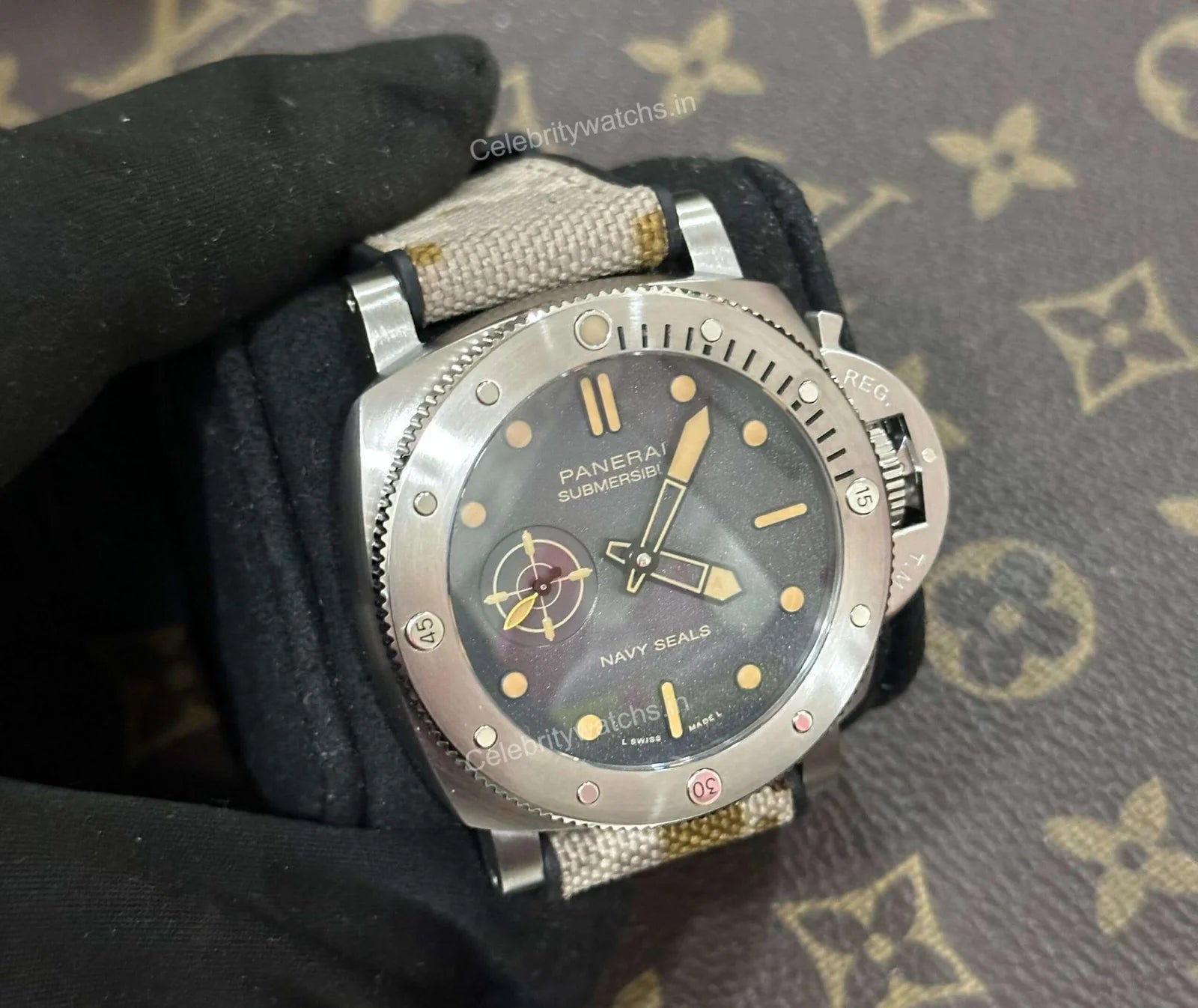 Luminor Submersible QuarantaQuattro Navy SEALs PAM01518 Super Clone