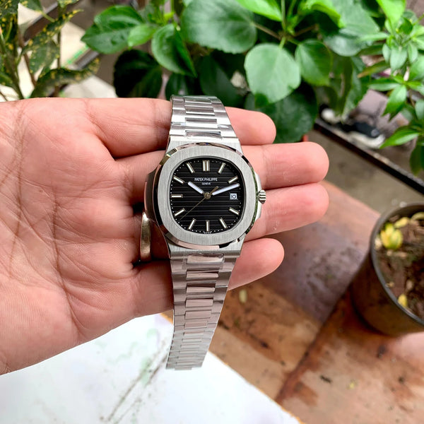 Patek Philippe Nautilus 5711/1A Black Dial Semi Eta