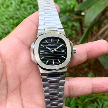 Patek Philippe Nautilus Silver Black Automatic