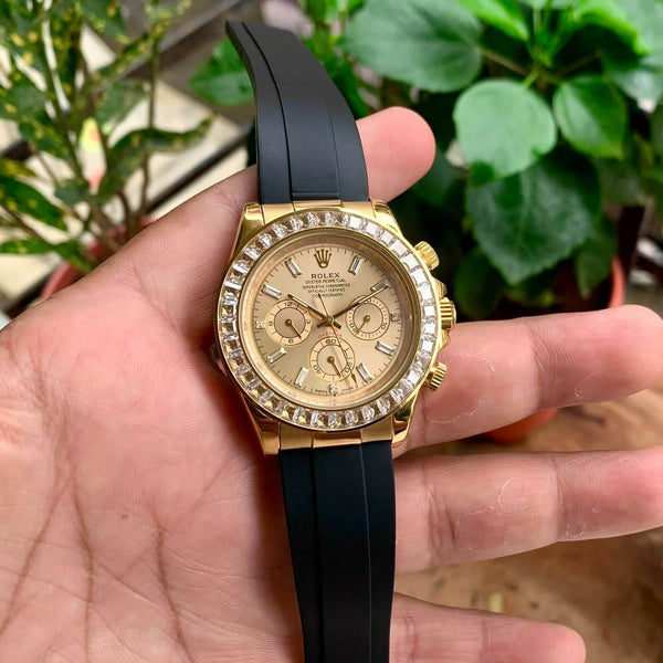 Rolex Cosmograph Daytona Gold Diamond Bezel