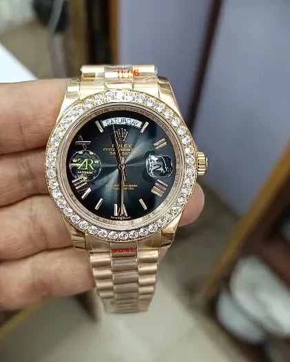 Rolex Daydate Rosegold Chain Diamond Bezel