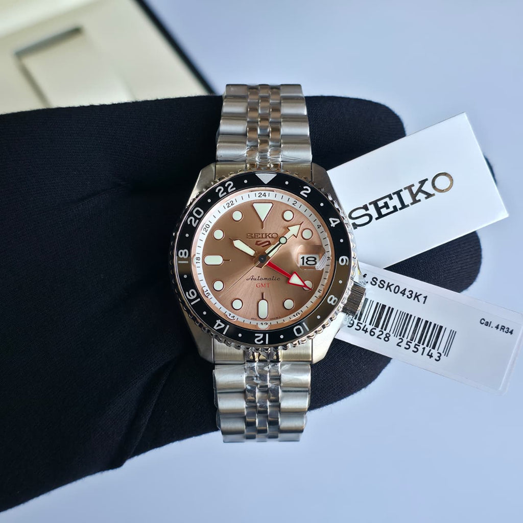 Seiko 5 GMT 42.5mm Store Quality