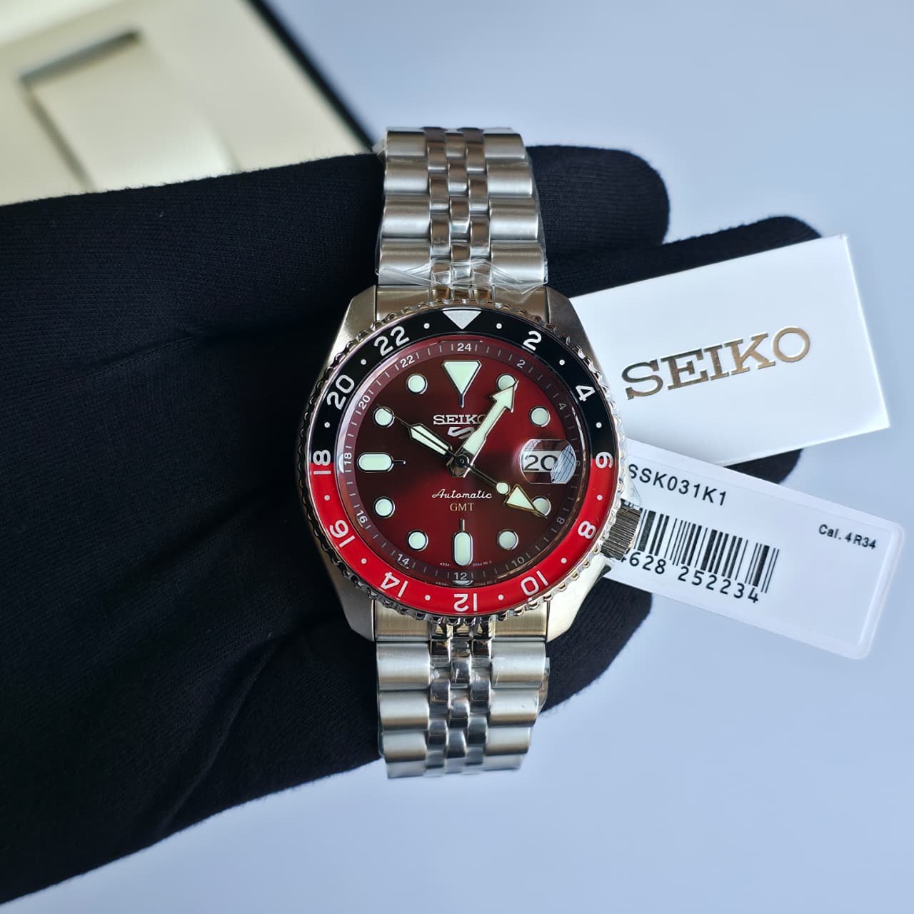 Seiko 5 GMT 42.5mm Store Quality