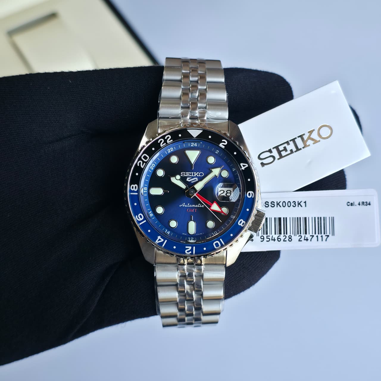 Seiko 5 GMT 42.5mm Store Quality