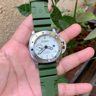 Luminor Panerai Submersible QuarantaQuattro Bianco