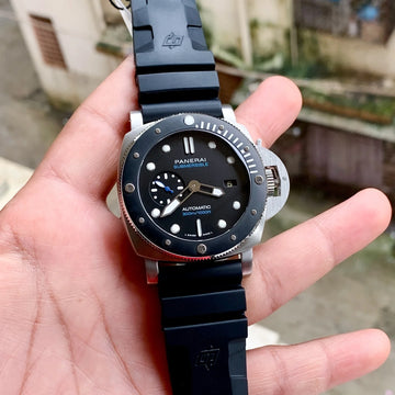 Luminor Submersible 300m Auto Silver Black