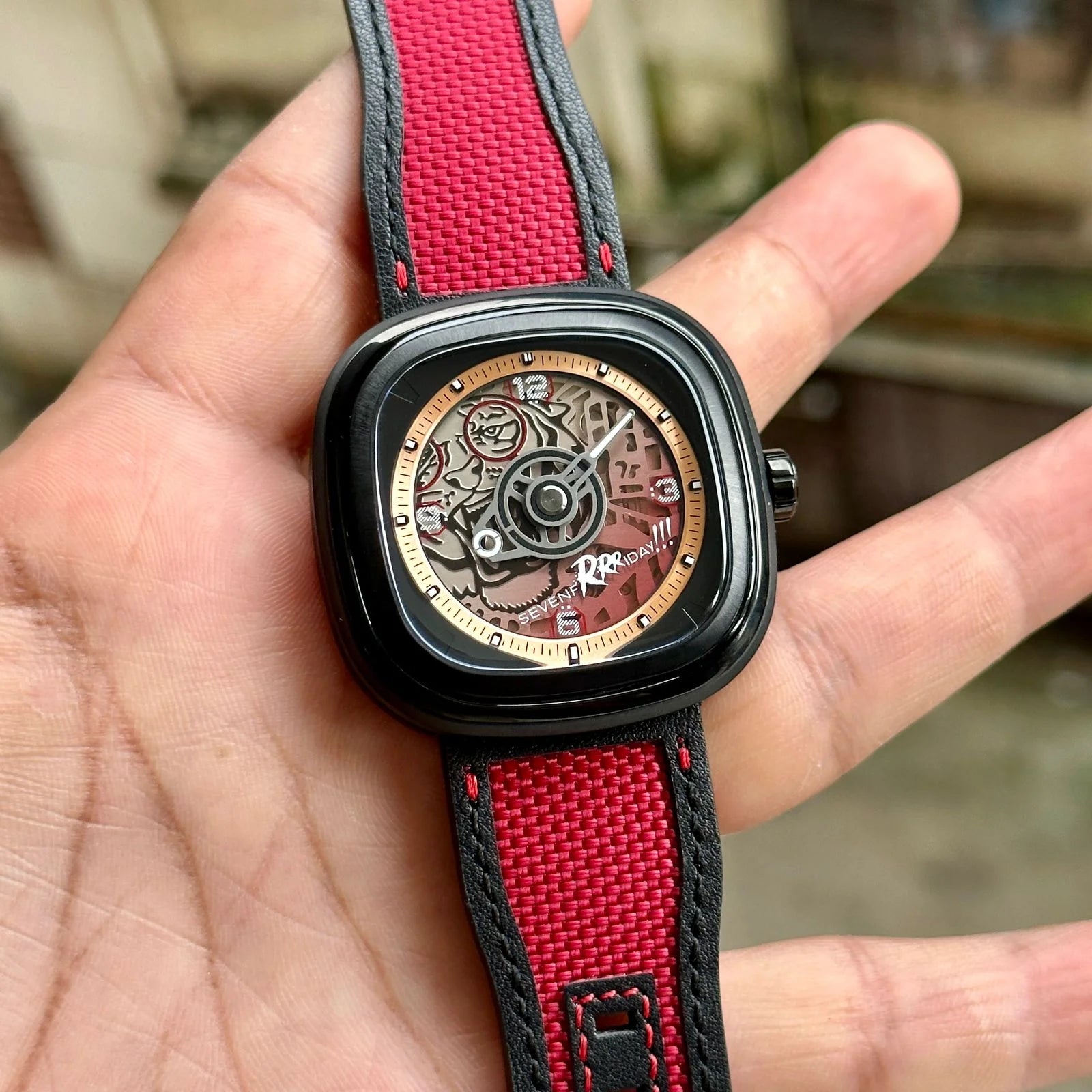 Seven Friday T3/05 RED TIGER