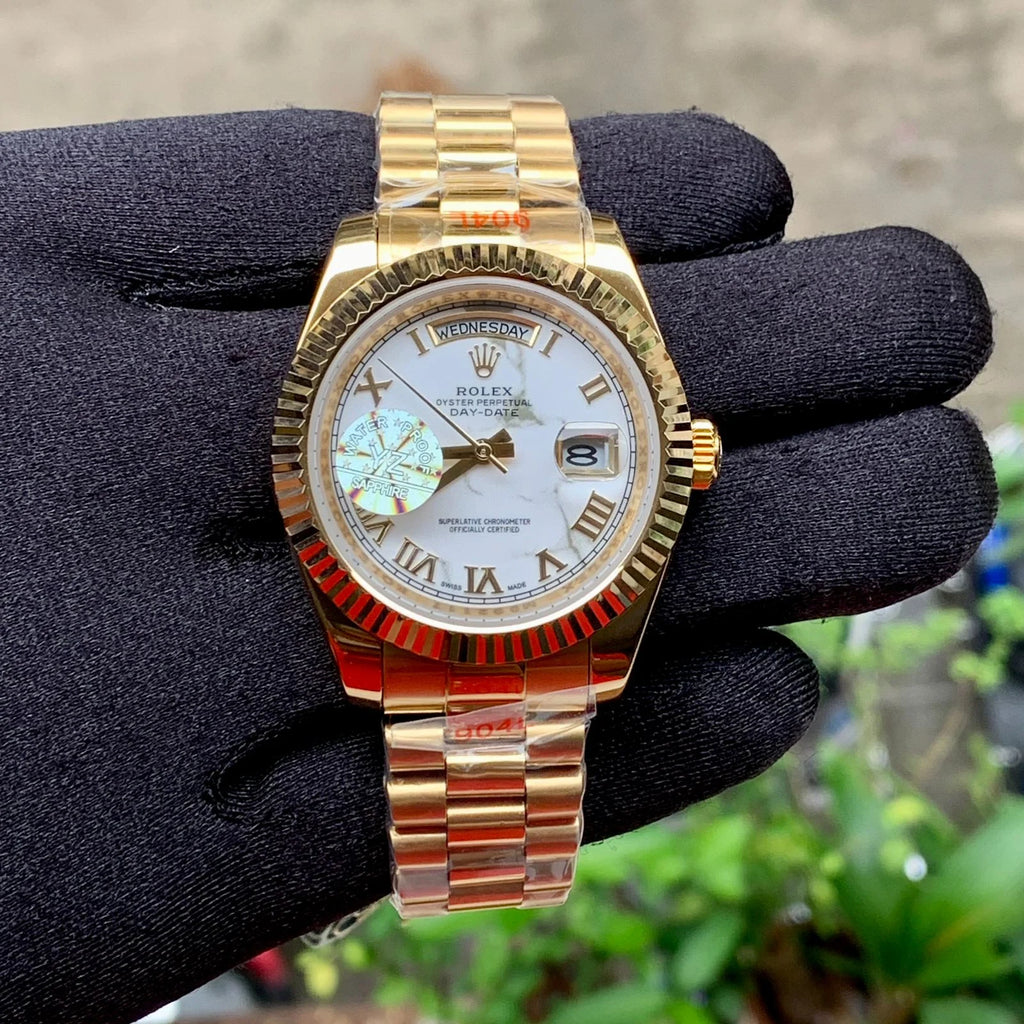 Rolex DaYDate Gold Roman Figure Meteorite Dial Yz