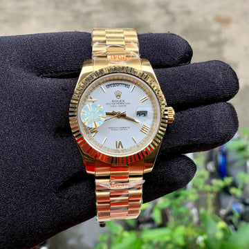Rolex DaYDate Gold Roman Figure Yz