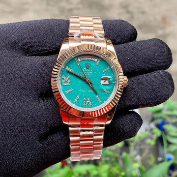 Rolex DayDate Rose-Gold Diamond Crystal Dial Yz