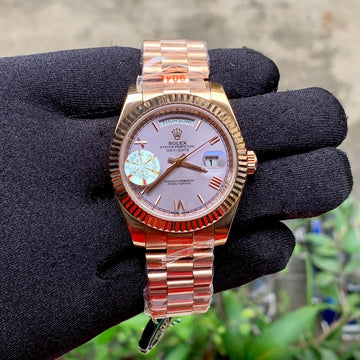 Rolex Day-Date Rose Gold Chain Fluted Bezel YZ
