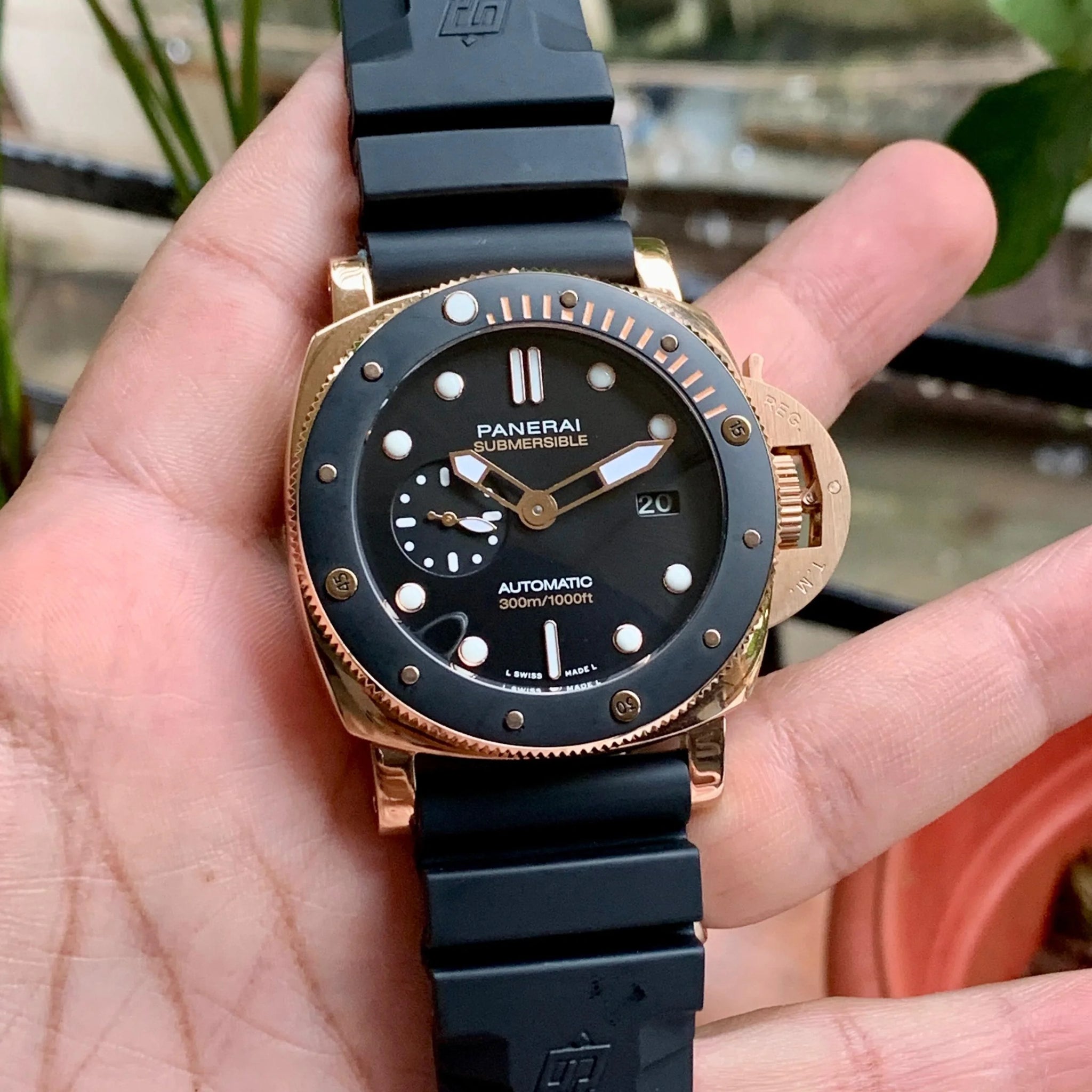Luminor Submersible 300m Goldtech Back Open