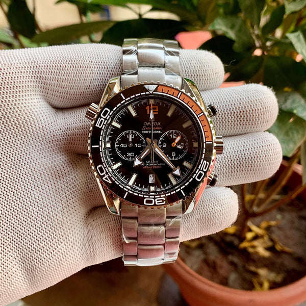Omega SeaMaster Professional PlOmega SeaMaster Professional Planet Ocean Orangeanet Ocean Orange