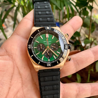 Breitling SUPER CHRONOMAT B01 44 Green
