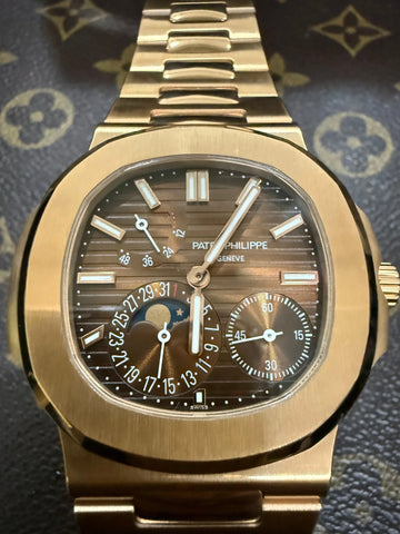Patek Philippe Nautilus 5712 Rose Gold 1:1 Super Clone Replica
