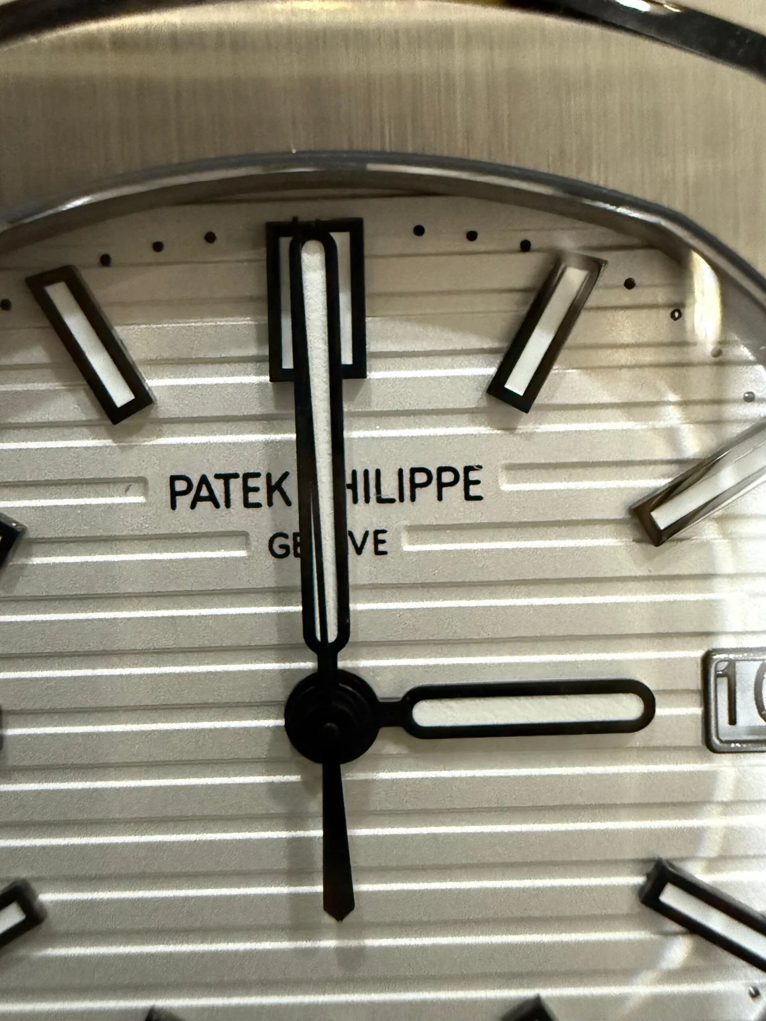 Patek Philippe Nautilus 5711 White DDF Super Clone