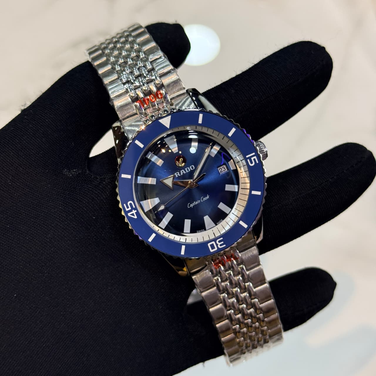 Rado Captain Cook
