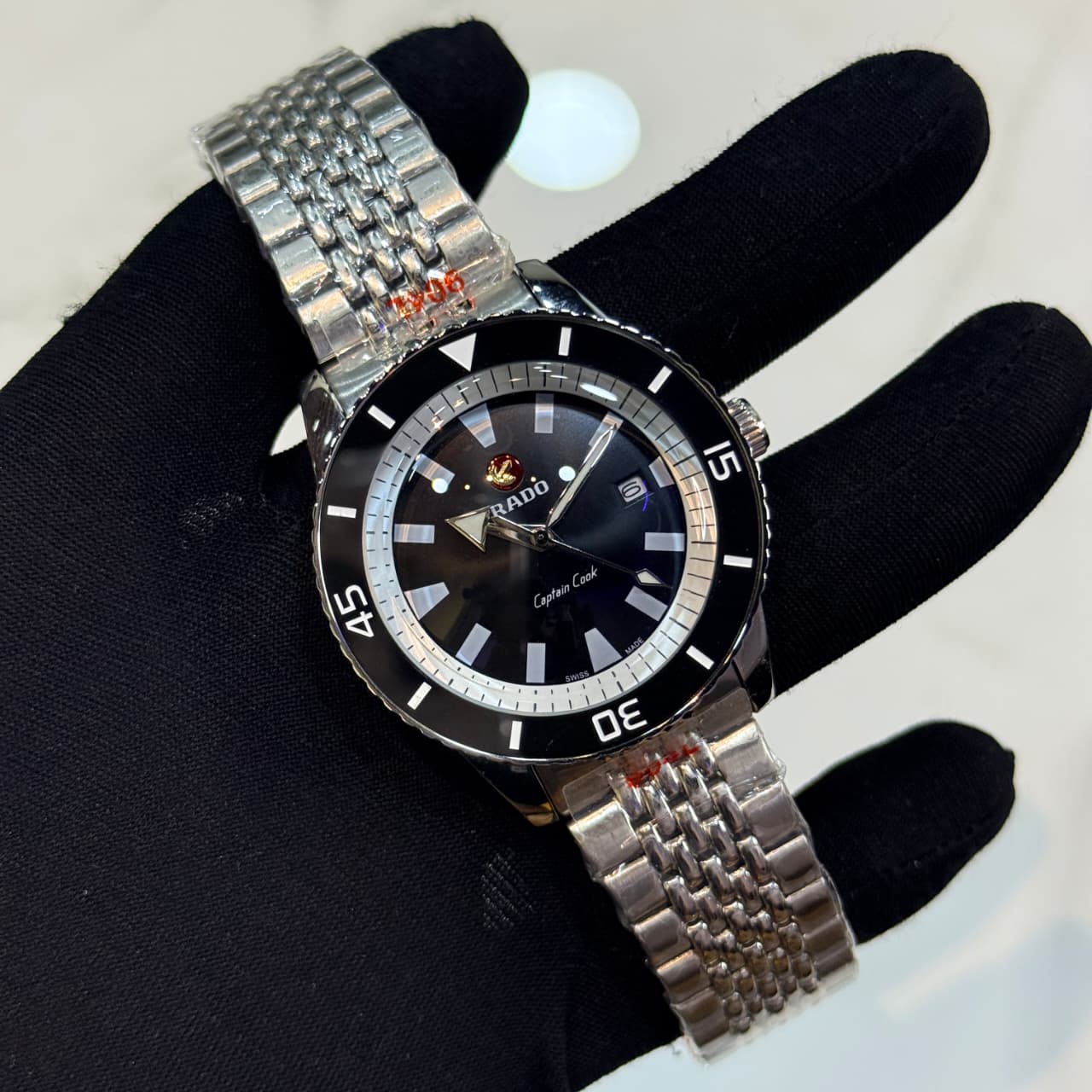 Rado Captain Cook