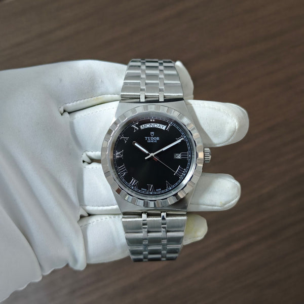 TUDOR Royal