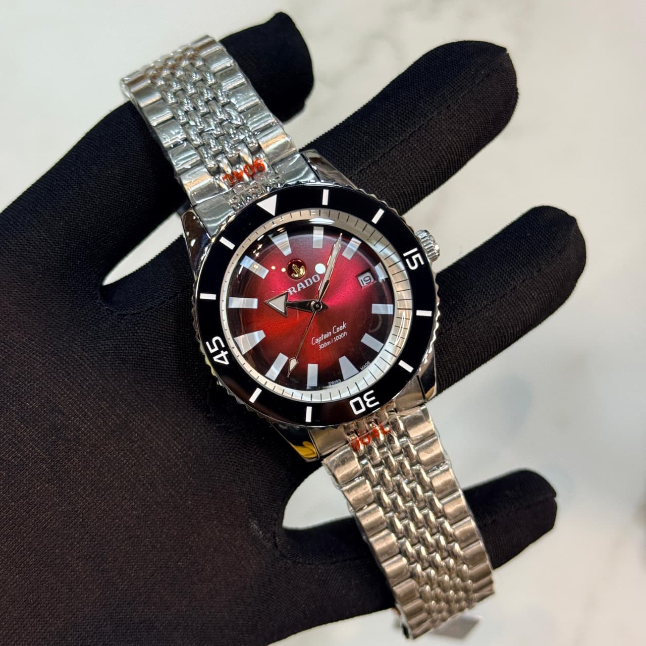Rado Captain Cook