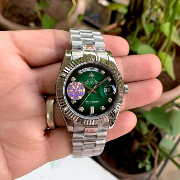 Rolex DayDate Silver Green Diamond Figure Yz